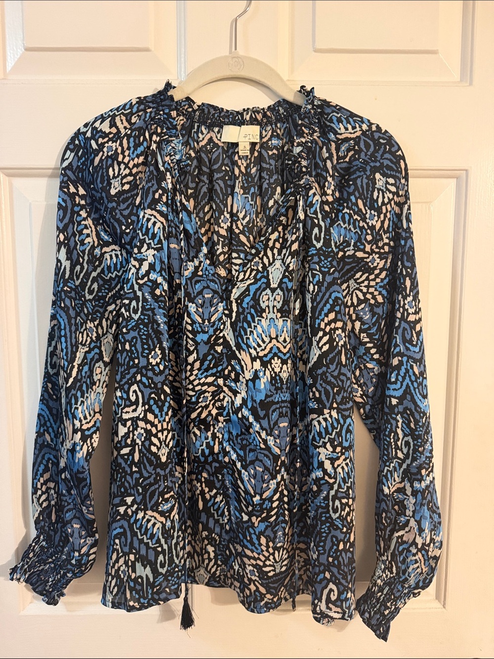 PINCH Long-Sleeve Blouse